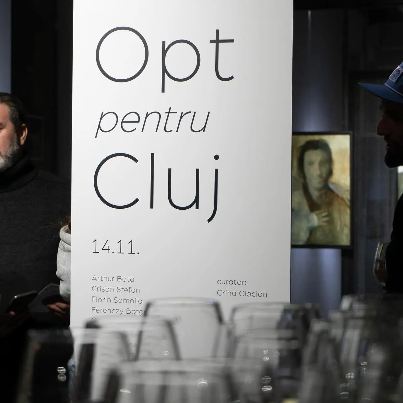 Exhibition poster reading Opt pentru Cluj, 14.11, curator Crina Ciocian